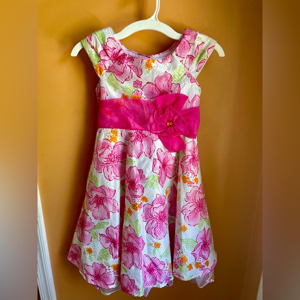 Girls pink flower dress - size 6